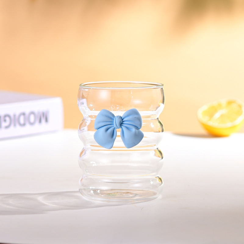 New fashionable high borosilicate water cup, straw glass cup, heat-resistant silicone sleeve water cup, home good item, girl's heart flower tea cup, juice cup, milk cup, office and home high appearance level transparent glass handicraft explosion-proof water cup, 400ml detail image 4