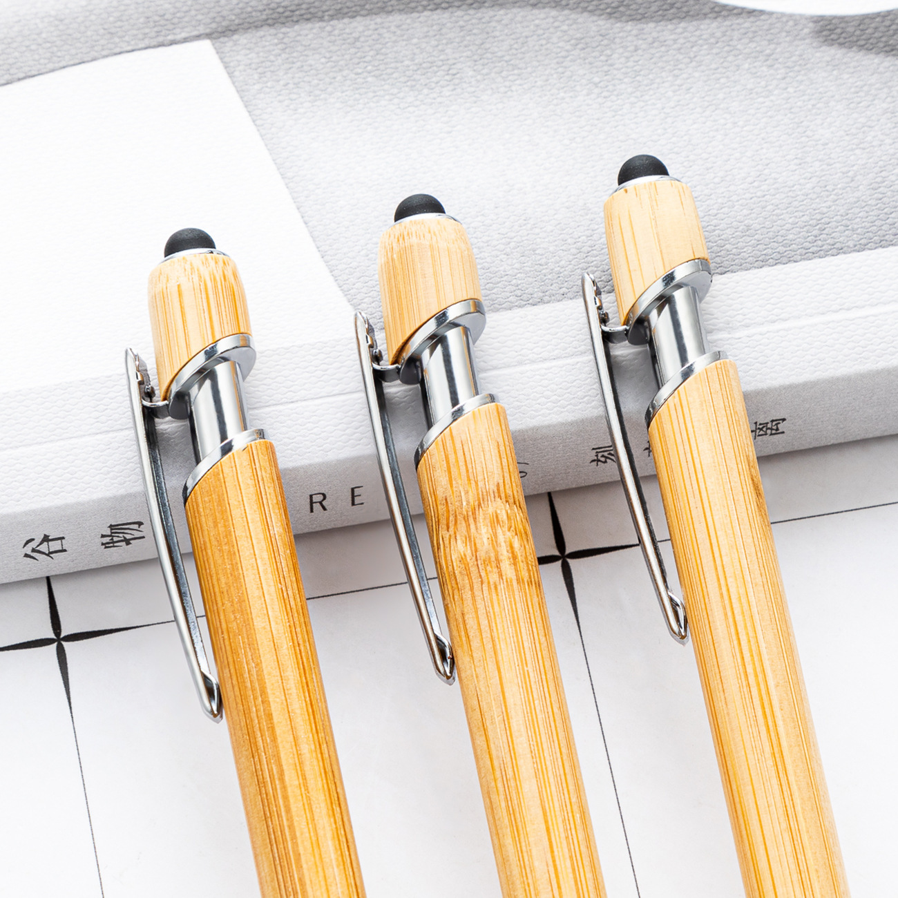 Ballpoint pen, bamboo ballpoint pen, capacitive touch phone screen ballpoint pen, eco-friendly ballpoint pen Specification drawing