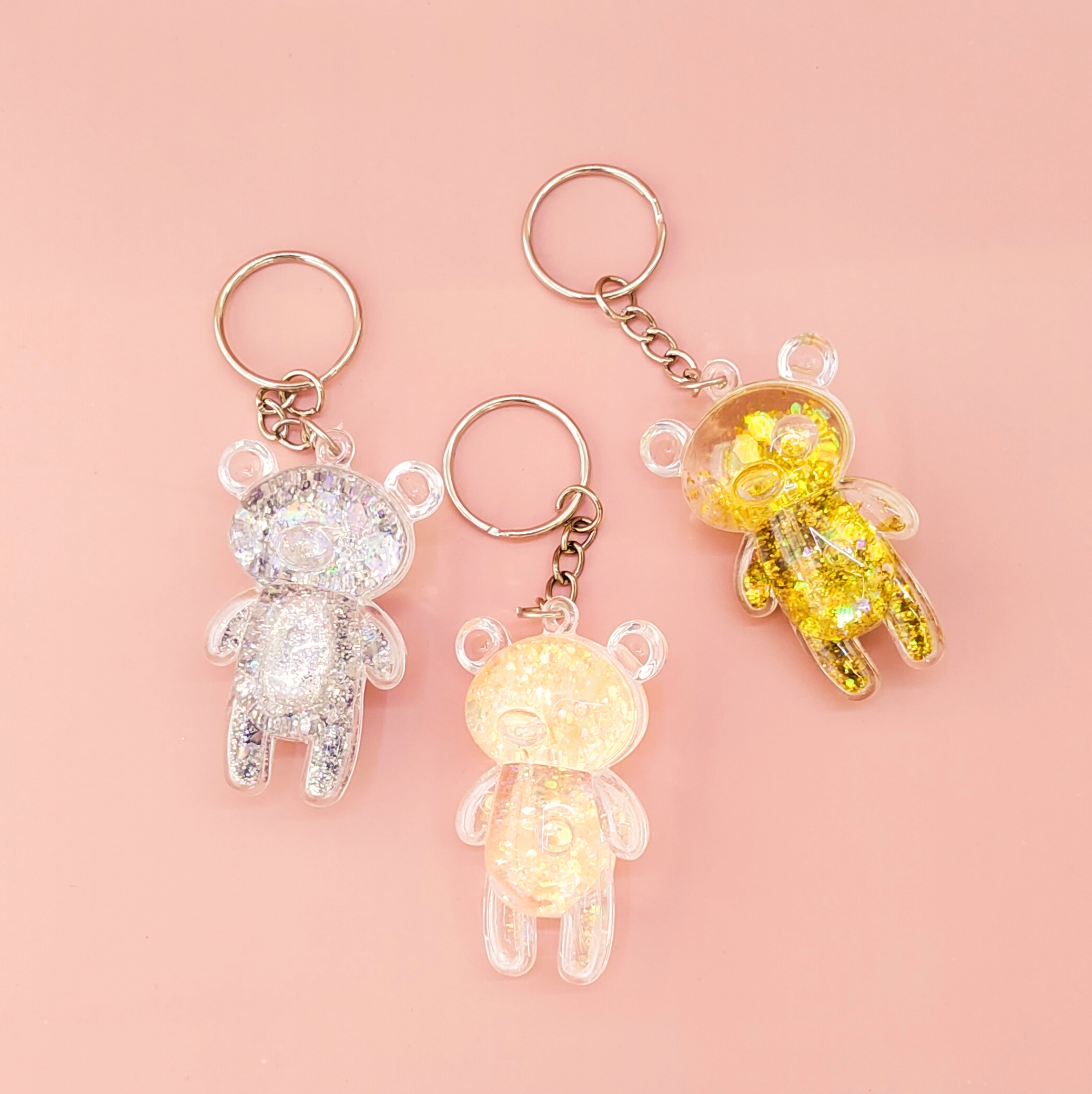 Little bear keychain, golden and silver little bear cute keychain, oil hanging piece, schoolbag key hanging decoration, Zhehui craftsmanship Application Scenario