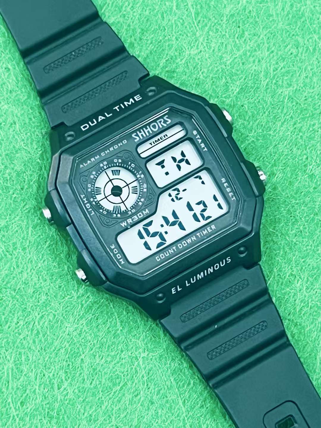 手表男学生防水韩版户外运动表高中生青少年电子表男潮流夜光图
