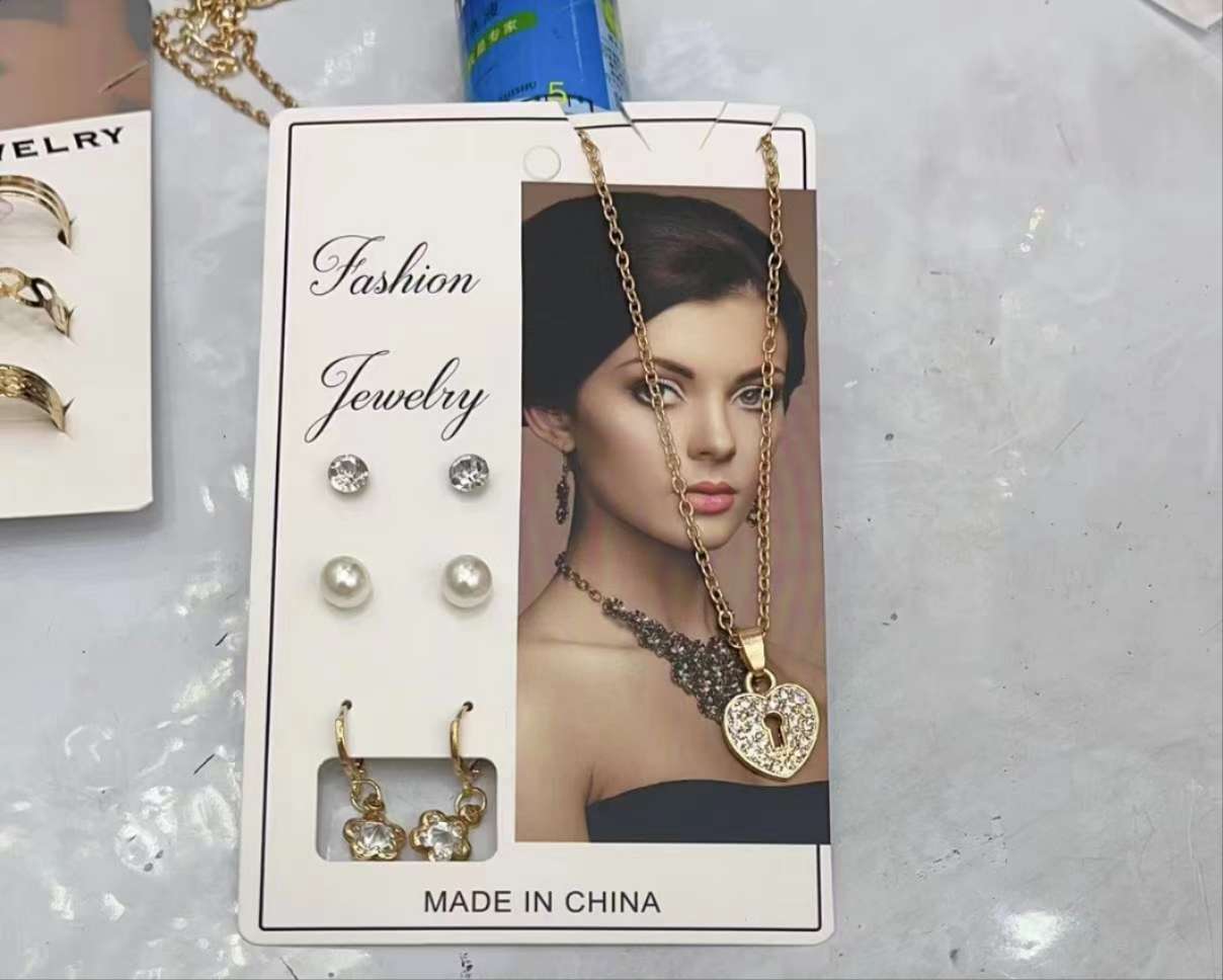 亚克力耳饰耳钉耳针时尚穿刺饰品个性简约潮流百搭耳部配饰饰品