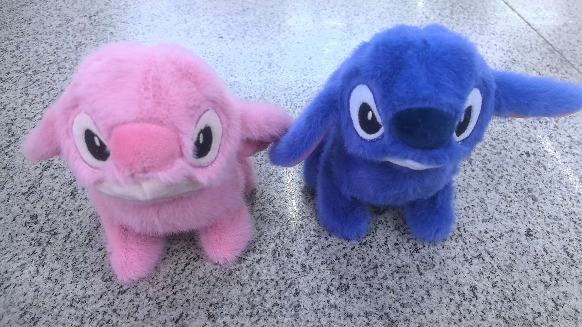 史迪仔电动毛绒玩具水豚玩偶公仔娃