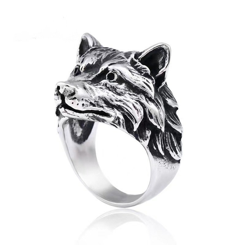 European and American retro Wolf head ring, cross-border men's trendy animal, exaggerated and powerful, hip-hop personality open ring Application Scenario