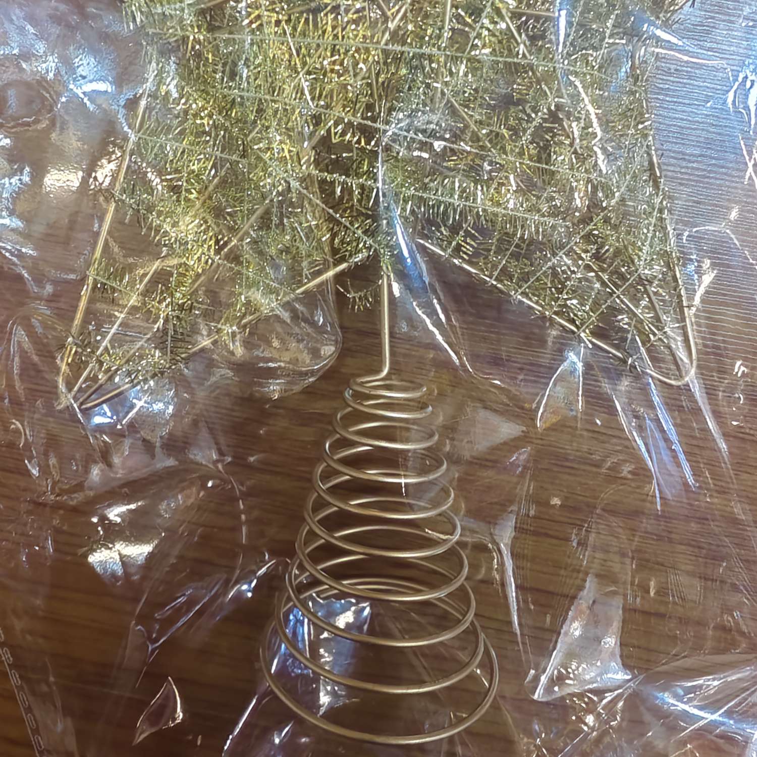 The Tree Top Star Christmas decoration uses Christmas ornaments Specification image