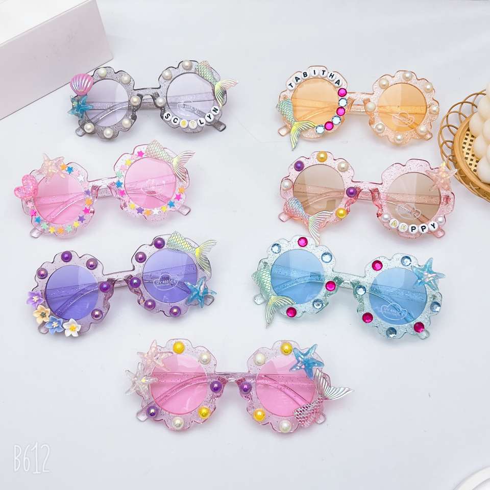 Fashionable Frame Children's Glasses, Cartoon And Cute, Universal Trendy Accessories, Lightweight And Comfortable Glasses And Accessories, Anti-Blue Light Goggles, For Outings, Parties And Gatherings Item Picture