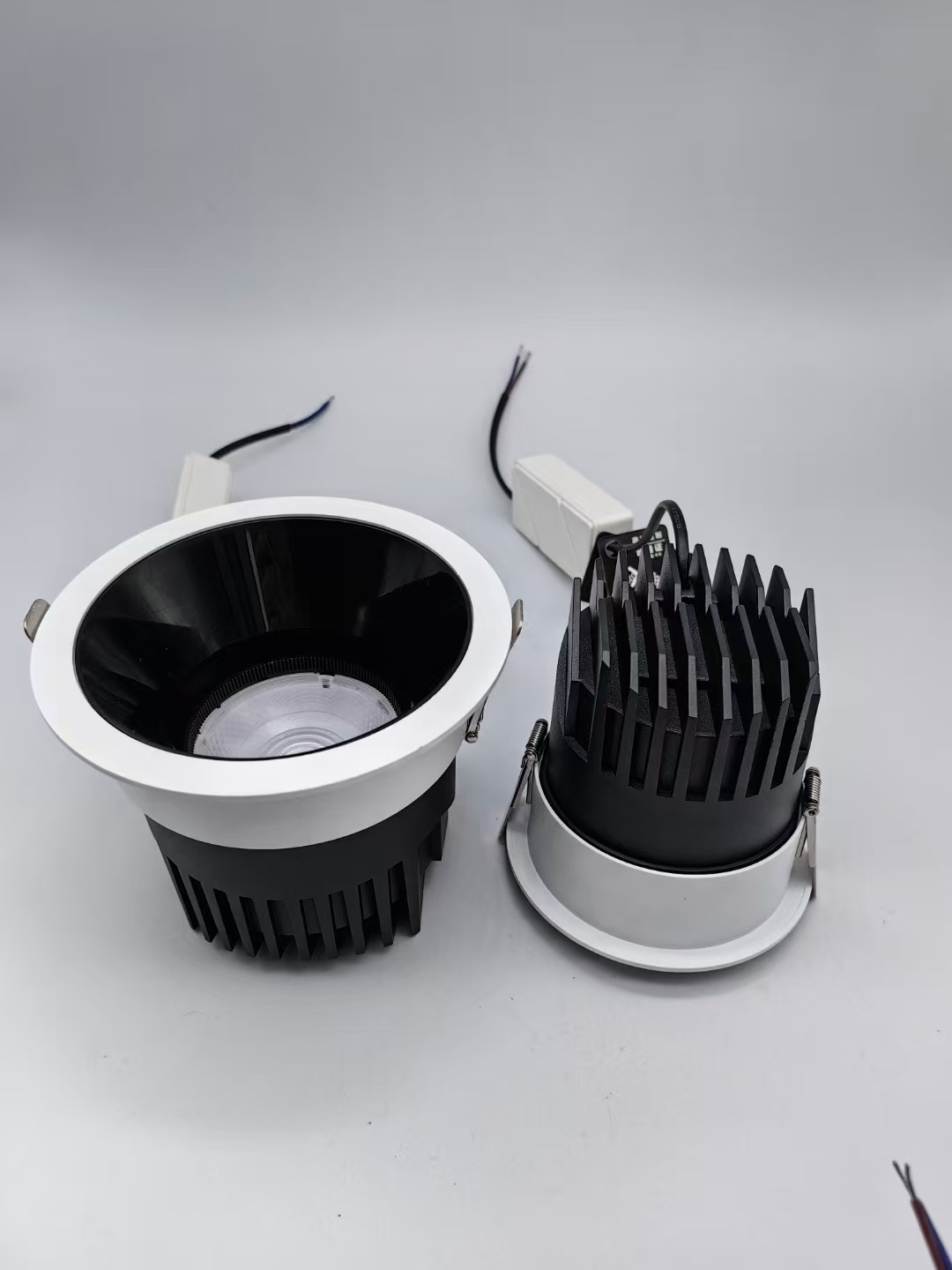 KYSUN电池/筒灯/感应射灯/PINLIGHT/小汽车蓄电池应急电源细节图