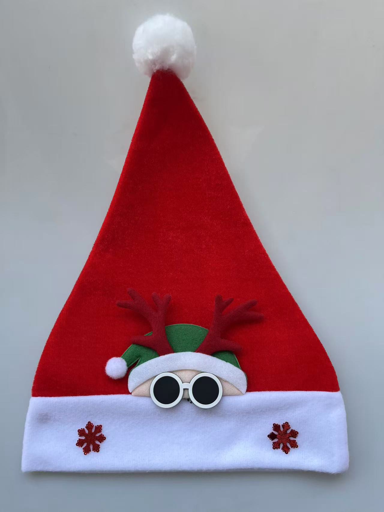 Christmas decorative hats, red Christmas hats, Santa Claus, children's Christmas cartoon hats, Christmas decorations details Picture