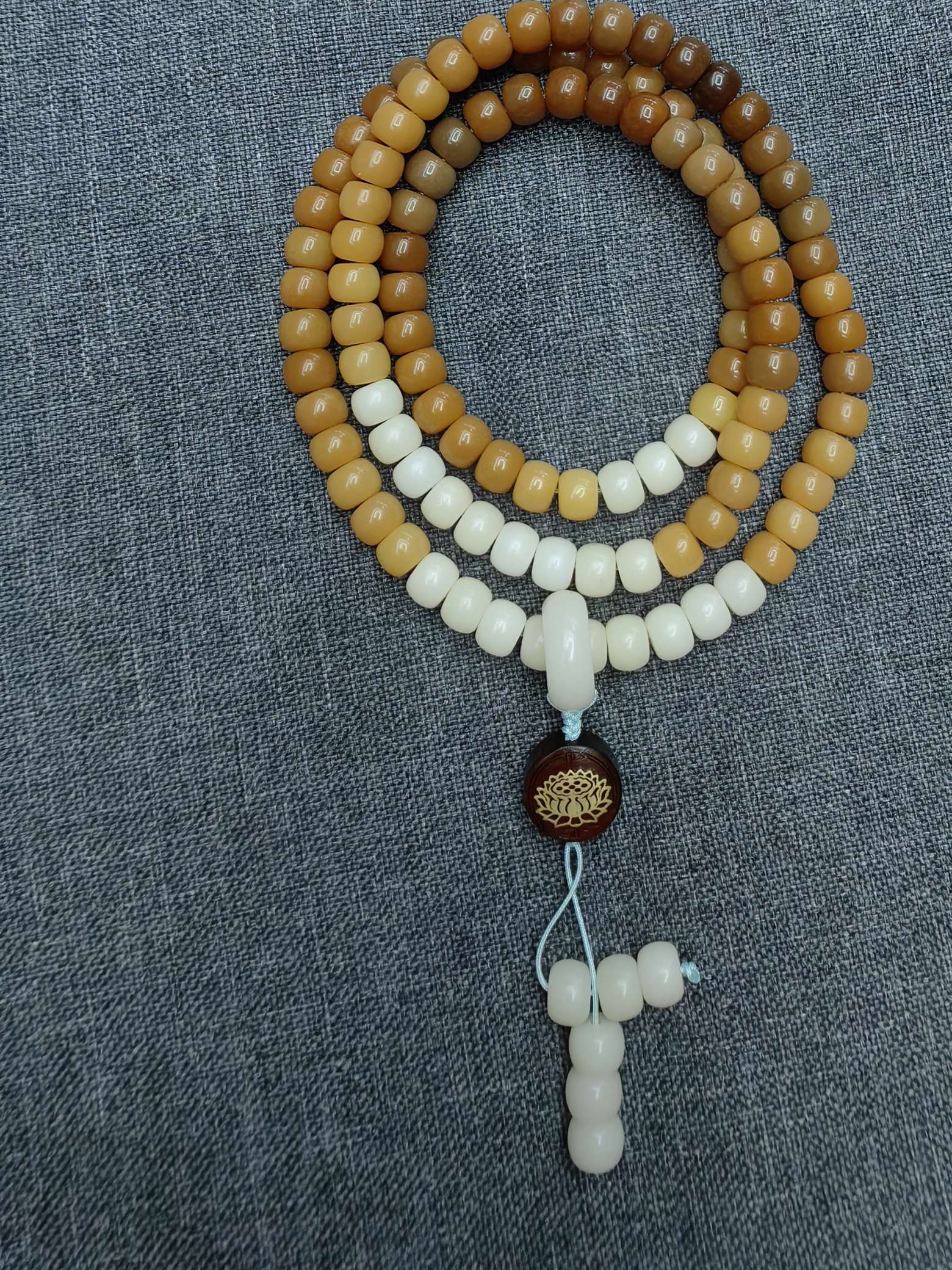 渐变风化菩提创新文玩108粒，可盘玩，可做项链手链等等文玩详情图1