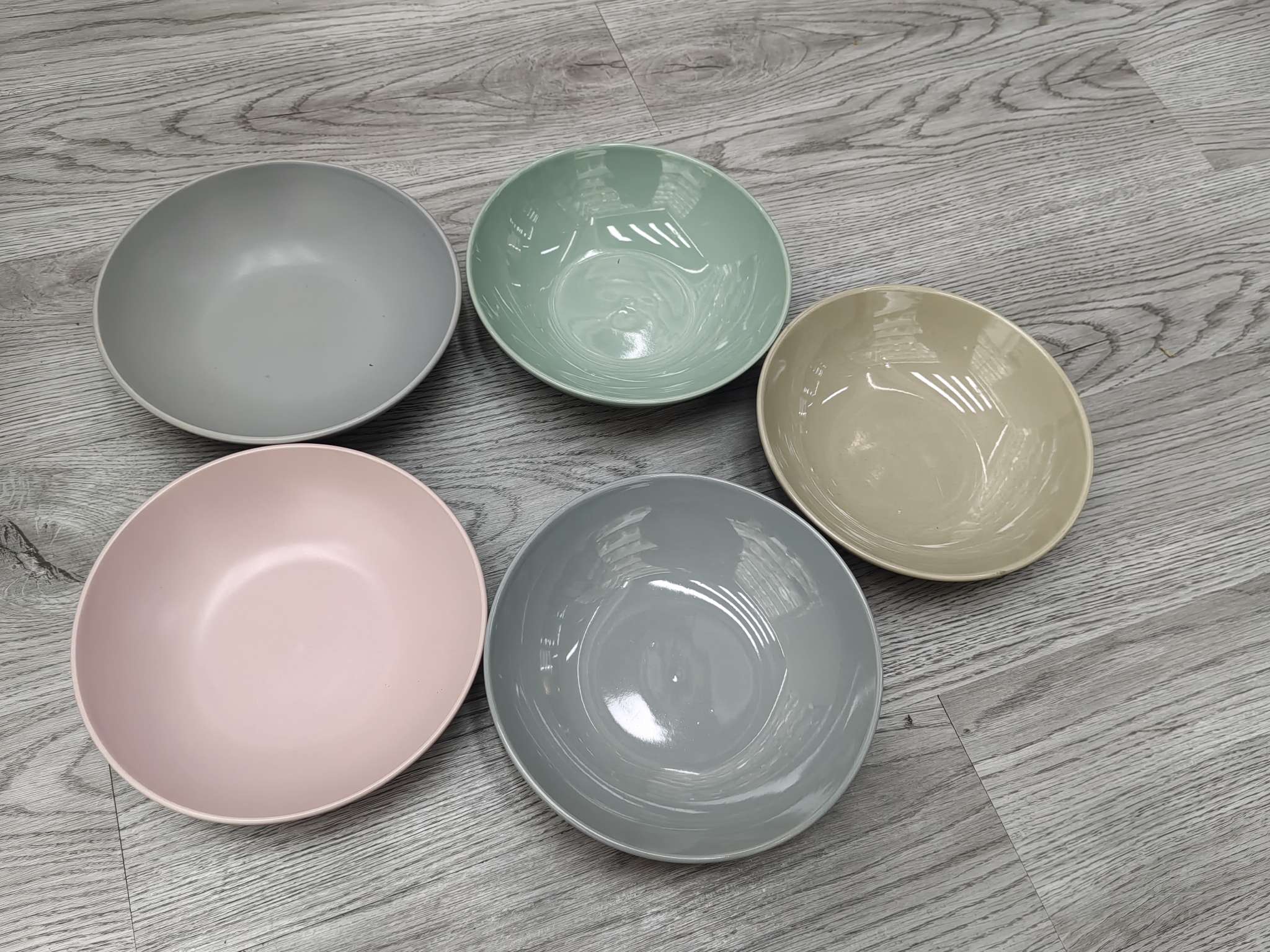 Colored glazed ceramic bowls, with a variety of colors, one box of clear packaging, bulk mixed packaging! Tableware, plates, plates, tableware, plates