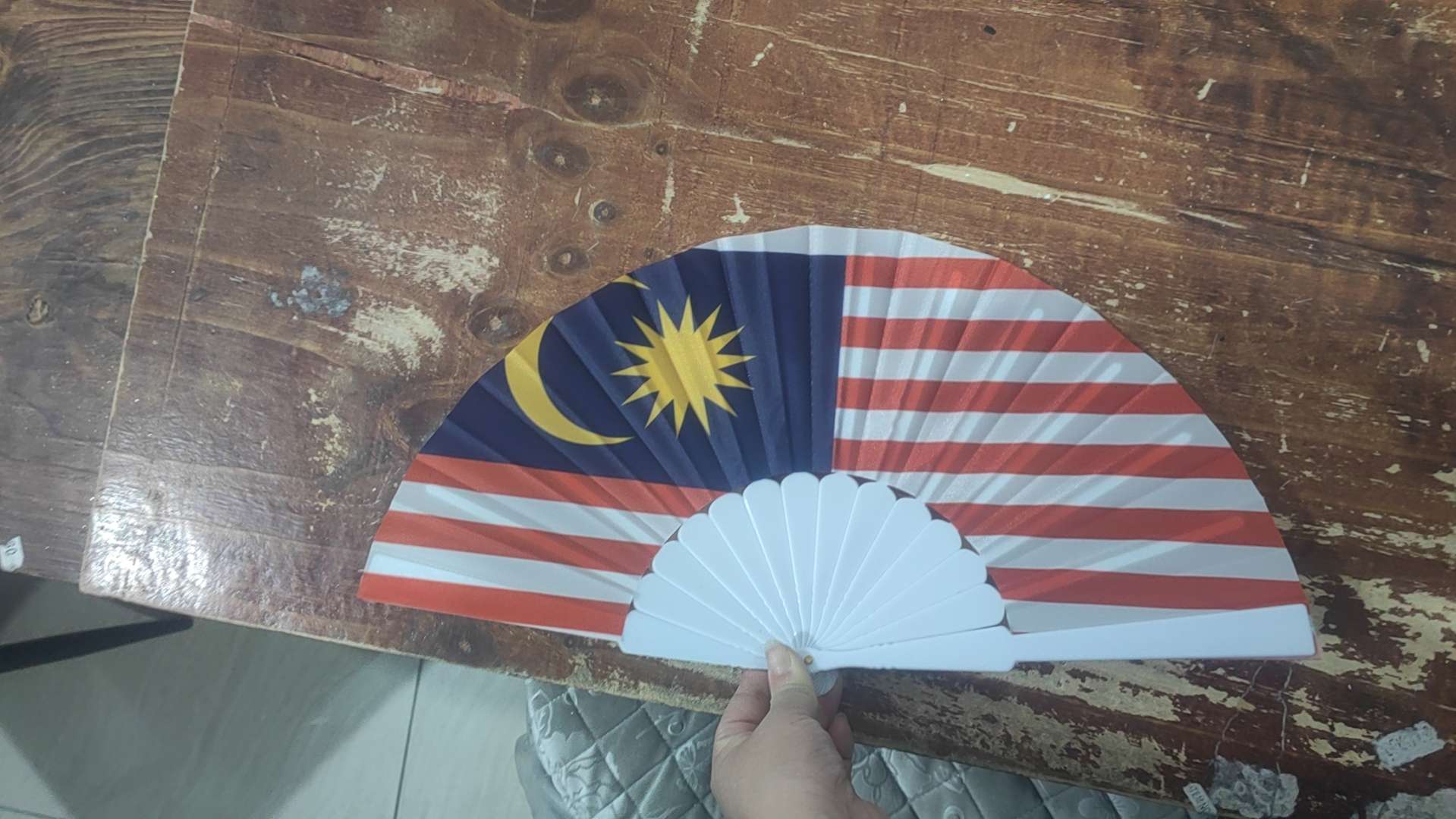 外贸工艺扇马来西亚折扇礼品精美手工制作传统文化艺术广告定制折扇