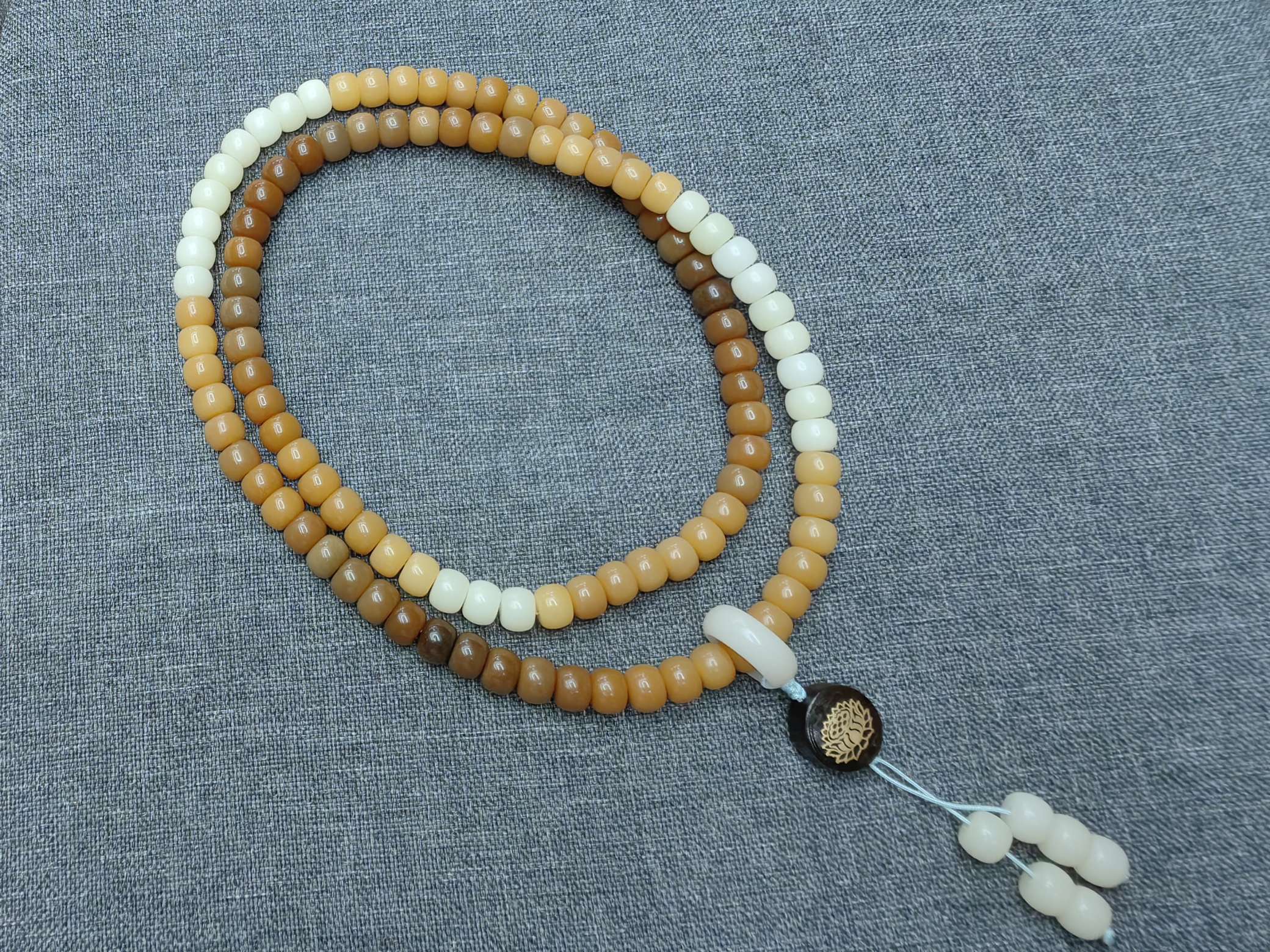 渐变风化菩提创新文玩108粒，可盘玩，可做项链手链等等文玩详情图3