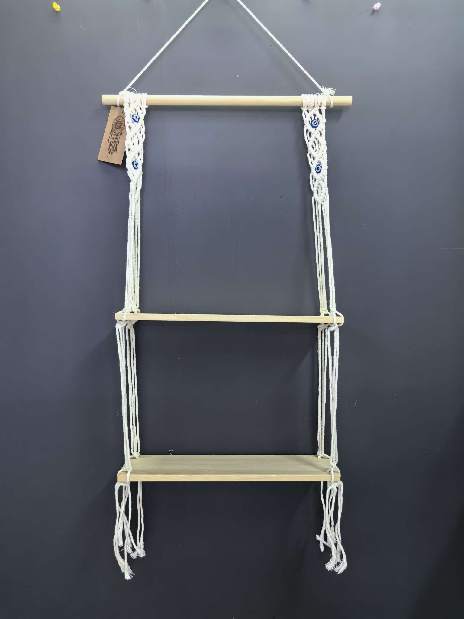 Cotton rope woven storage rack, hand-woven, can be used for decoration and storage. It is a popular storage rack for homestays, hotels and home furnishings. It is made of single-layer and double-layer raw wood and can hold plants. It can also bear weight detail image 18