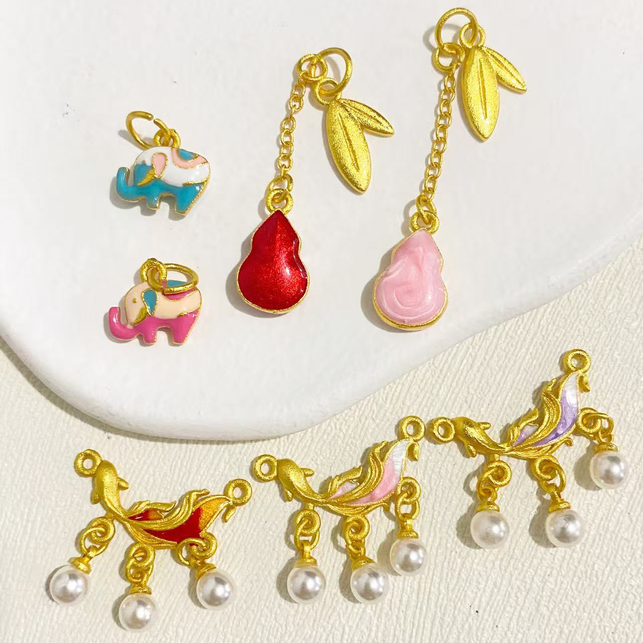 高保色沙金滴油葫芦树叶提溜吊坠锦鲤双吊粘珍珠挂饰小象包罗万象吊坠手链手串项链饰品配饰材料批发串珠散珠吊坠手机挂绳钥匙扣