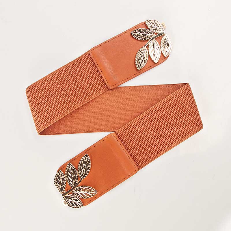 The belt accessory for women, paired with a dress and coat, is simple and versatile. The cinched waist is fashionable and flexible. The black crystal waist is trendy Application Scenario