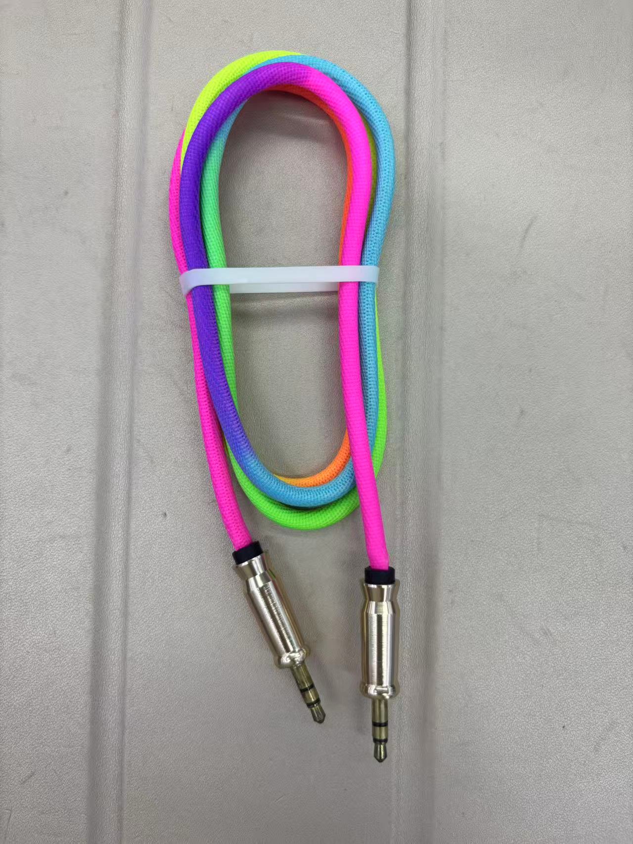 Nylon braided digital audio cable, 3.5 audio cable, computer speaker, headphones, car audio cable full figure