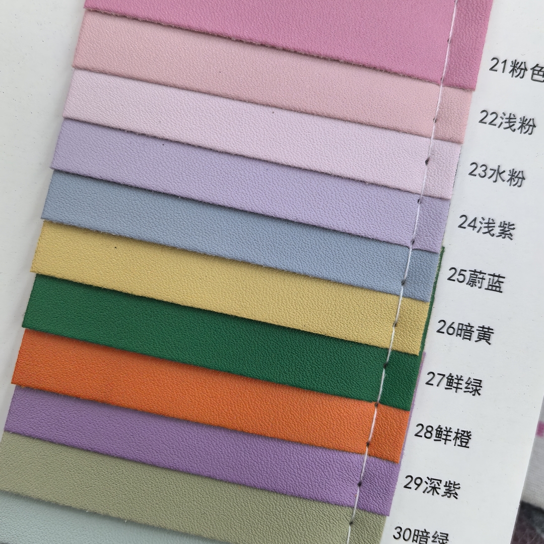 0.8MM PVC Napa pattern bags, beach shoes, sofas and leather fabric of the same soles and colors are available in stock Application Scenario