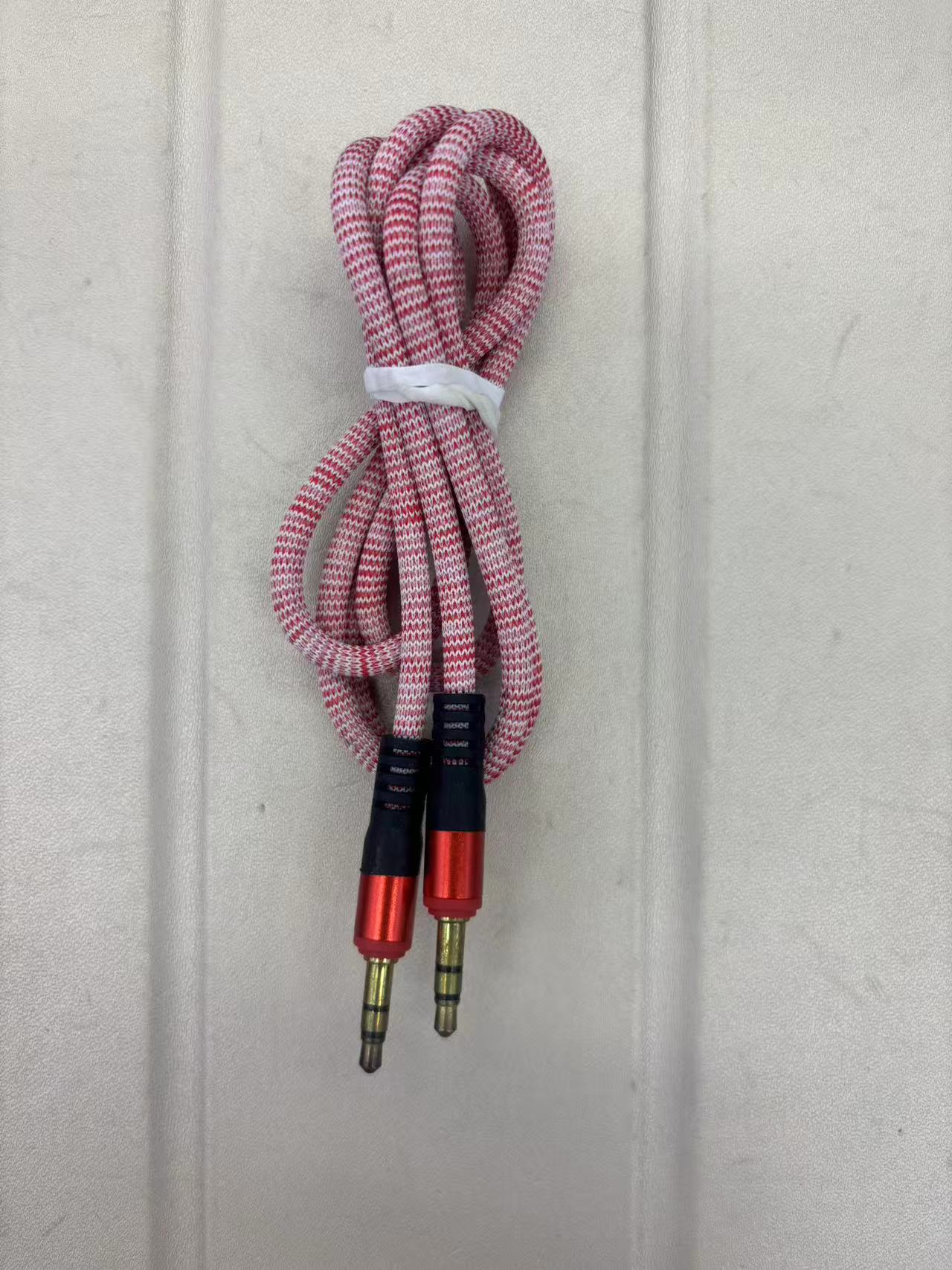 Audio nylon braided digital audio cable 3.5 audio cable computer speaker headphones Car audio cable details Picture