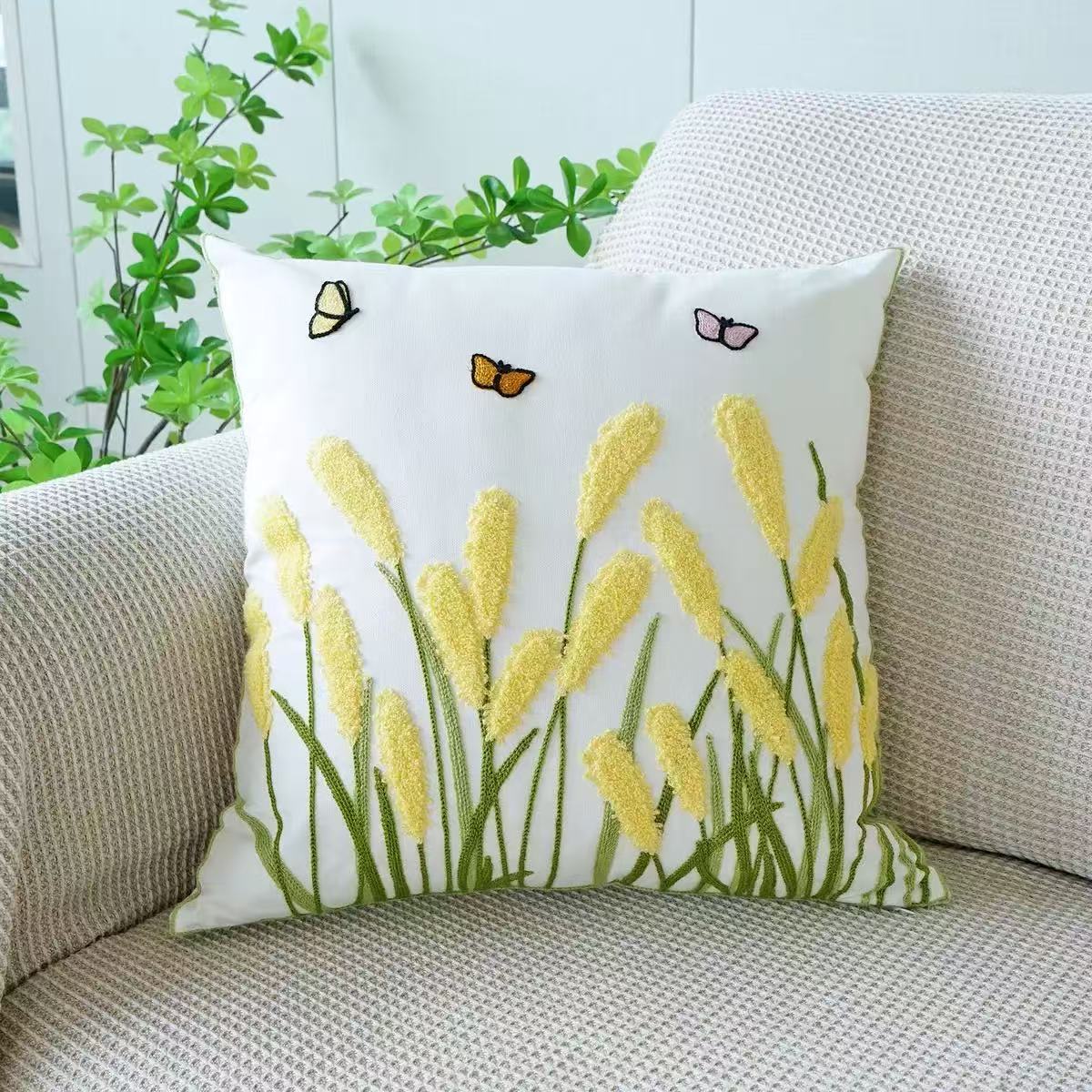 棉制刺绣抱枕套纺织品