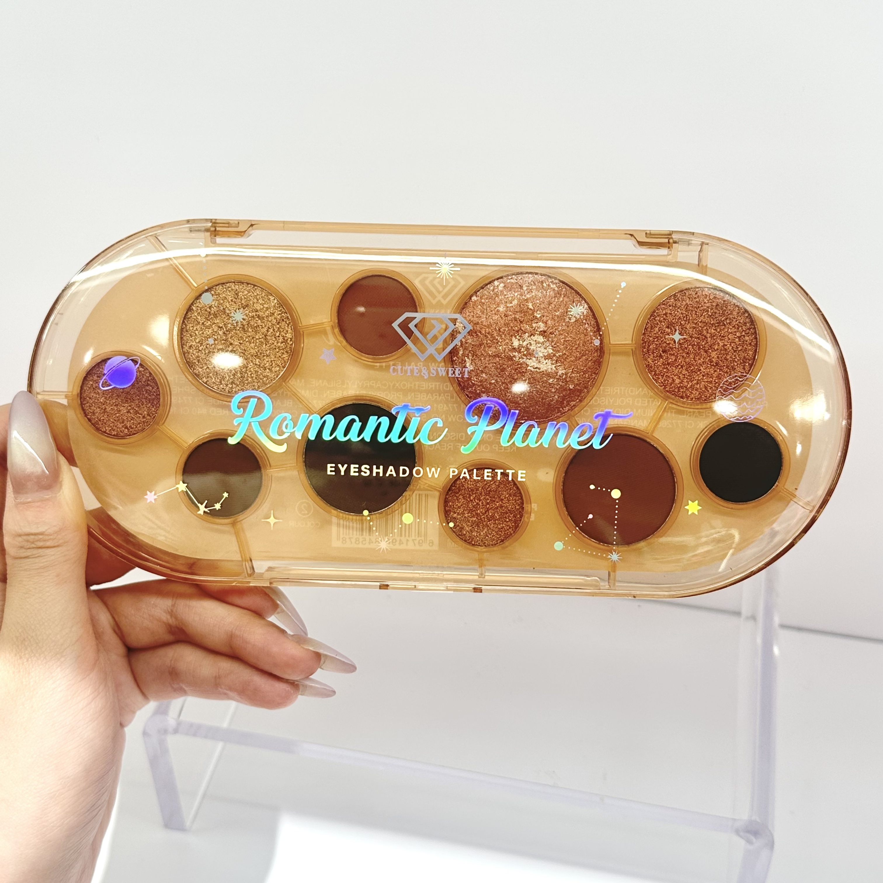 The HSM factory store, a cross-border bestseller on Amazon, offers a delicate texture that melts in one touch, adding charm to your eyes. eyeshadow cosmetics and Makeup