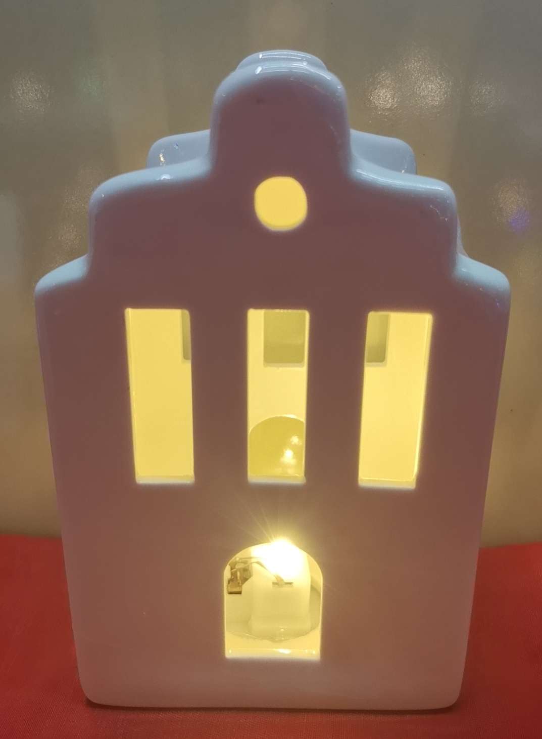 陶瓷圣诞装饰工艺品，小房子带灯，6588