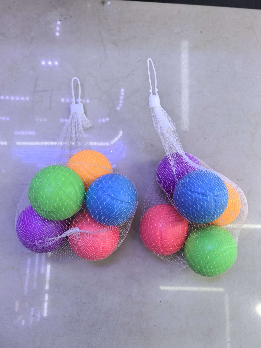 铃铛球 彩色弹力球 6.0cm弹跳球 解压发泄球 地摊玩具 厂家直销 发光玩具 儿童玩具 发光小玩具