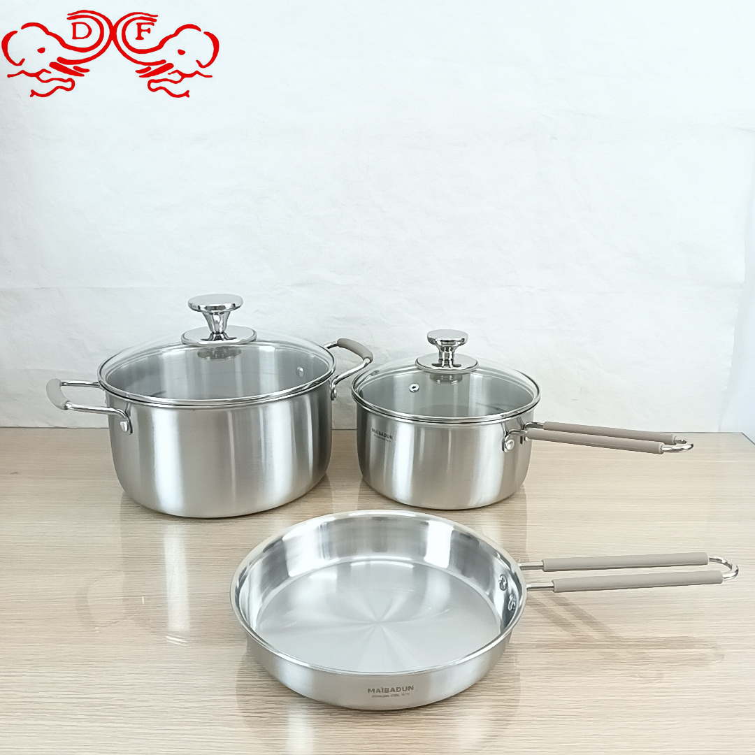 طراز DF68742 مقلاة من الفولاذ غير القابل للصدأ، طراز DF68742 مقلاة من الفولاذ غير القابل للصدأ، مجموعة من القِدر الفولاذية ذات أغطية فولاذية وسمكها مقلاة الحساء المقلاة Application Scenario
