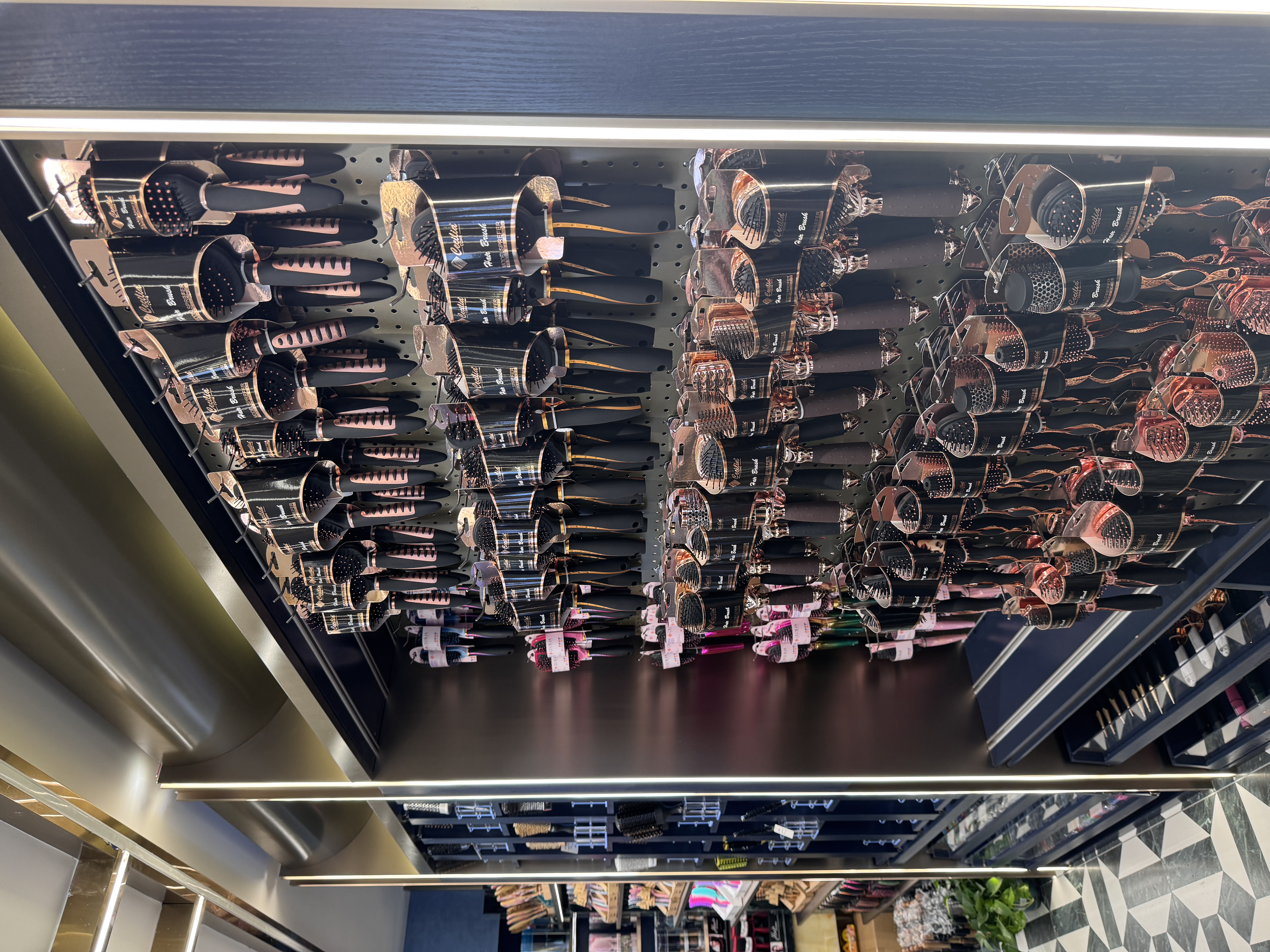 Lou Ying Comb Industry describe pic - 2