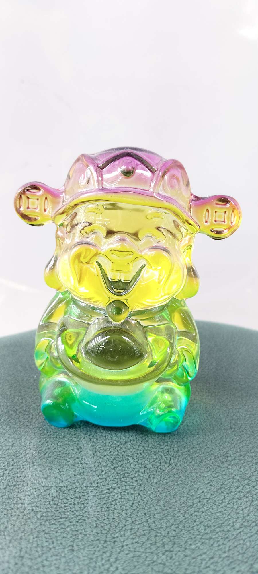 一款备受华人家庭喜欢的财神送宝水晶摆件，送礼赠送亲朋，寓意吉祥祝福恭喜发大财！详情图2