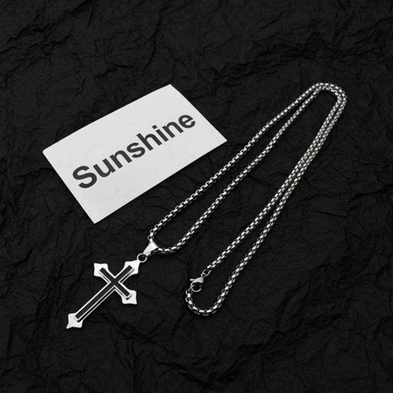 The alloy oil-dripping cross necklace is a simple and elegant cross necklace gift for your girlfriend Item Picture