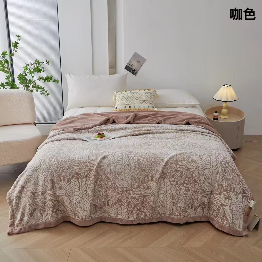Korean embossed milk velvet flower-patterned composite blanket, solid color cloud blanket, European and American export cross-border velvet blanket, video viewing available details Picture