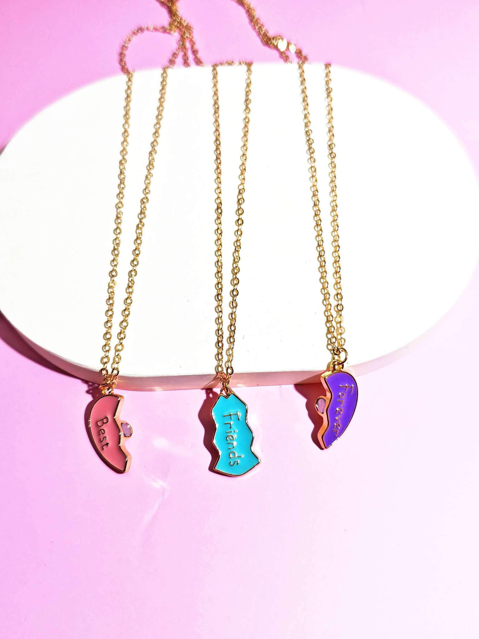 3 sets of magnetic alloy oil-dripping children's jewelry, cute princess-style jewelry, creative and fashionable birthday gifts for children Item Picture