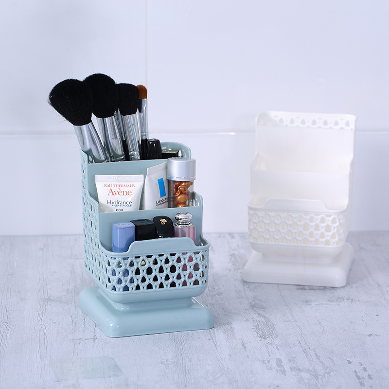T18-578 ins Creative and Fresh square rattan-like pen holder, simple plastic desktop storage box, student office supplies wholesale Application Scenario