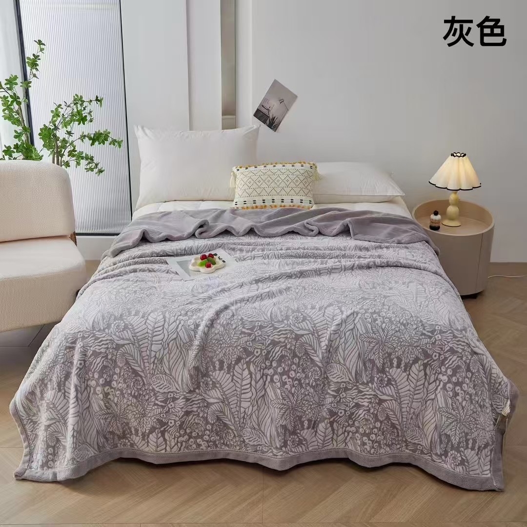 Korean embossed milk velvet flower-patterned composite blanket, solid color cloud blanket, European and American export cross-border velvet blanket, video viewing available Application Scenario