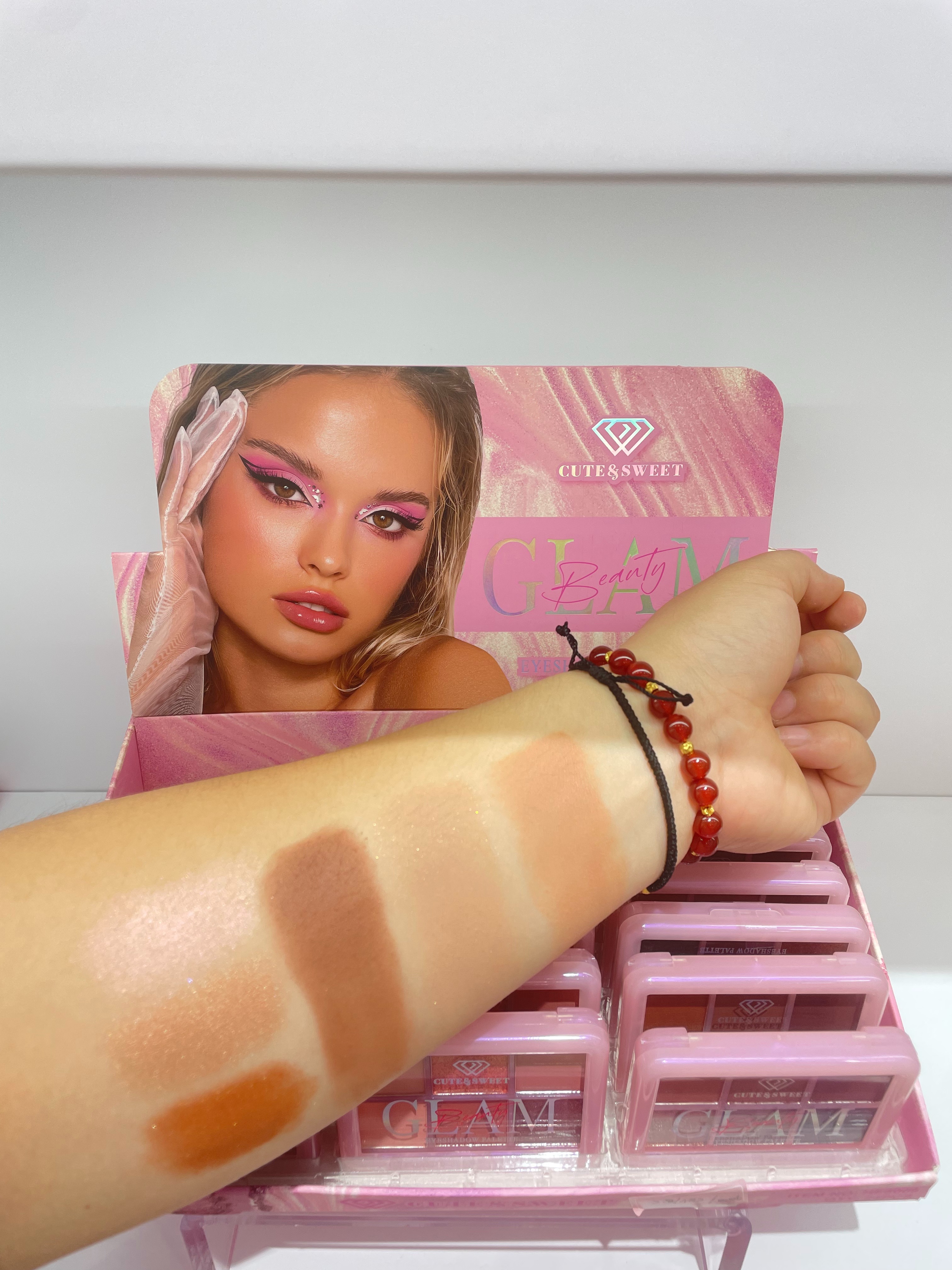 跨境亚马逊热卖 HSM工厂店  细腻质感 一抹即融  妆点迷人双眼  eyeshadow  点亮目光焦点 化妆品彩妆 详情2