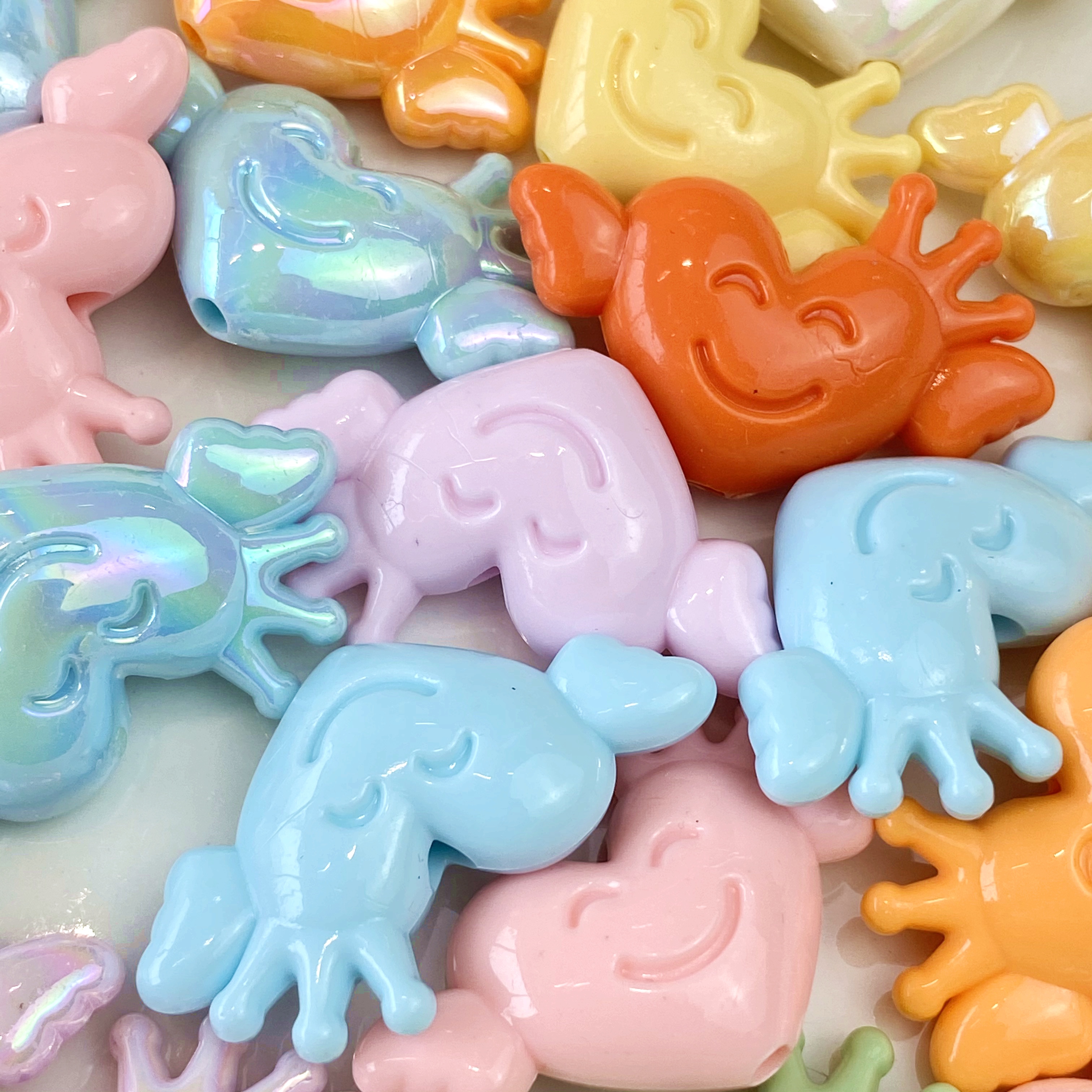 Acrylic milk-shaped wing heart diy/ Bracelet pendant, keychain, mobile phone pendant, accessory and jewelry making materials Item Picture