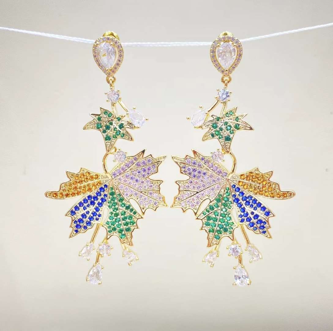 烧焊锆石耳环 时尚百搭耳饰 精致工艺饰品 女士气质耳环详情图2