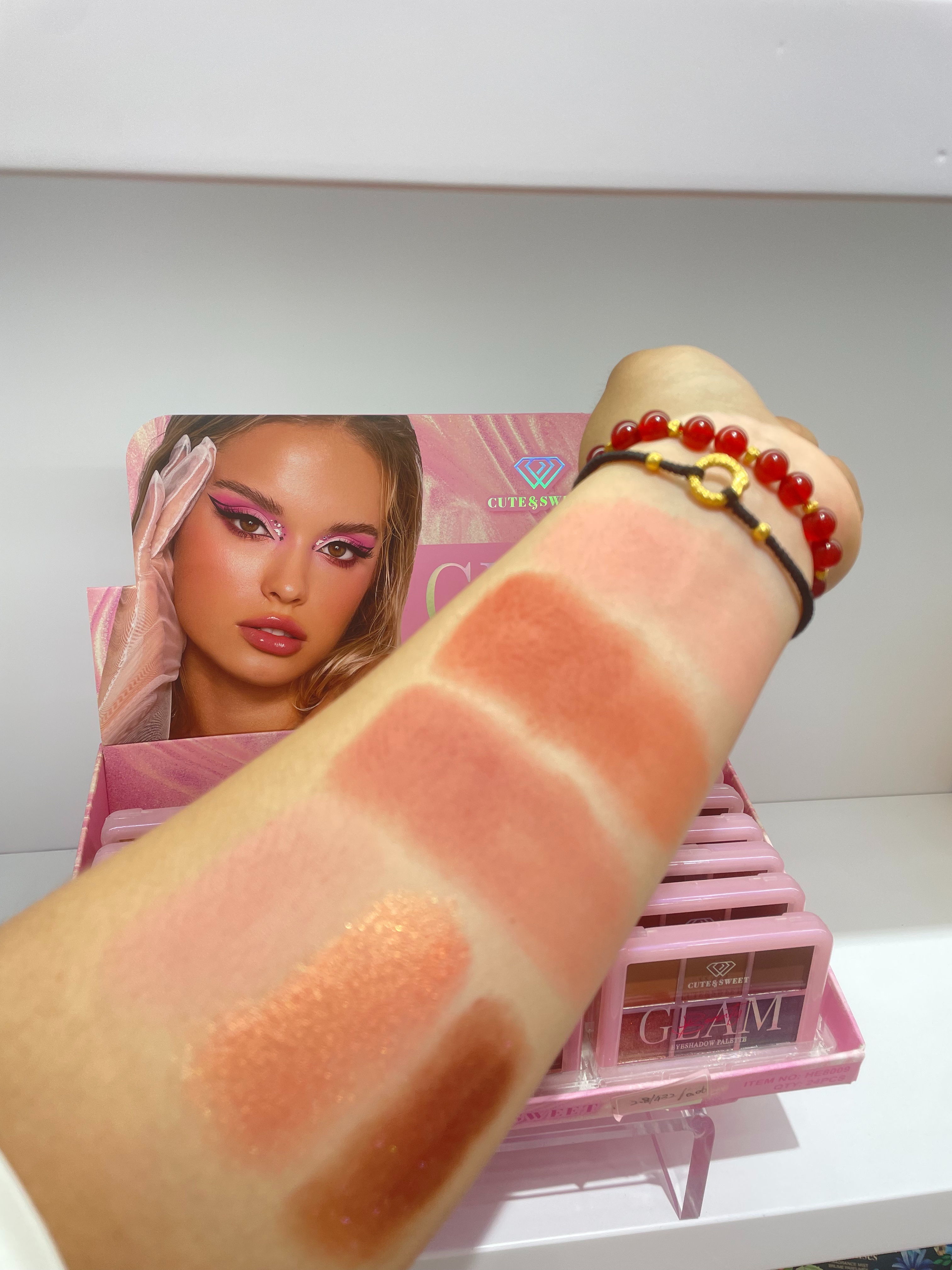 跨境亚马逊热卖 HSM工厂店  细腻质感 一抹即融  妆点迷人双眼  eyeshadow  点亮目光焦点 化妆品彩妆 详情1