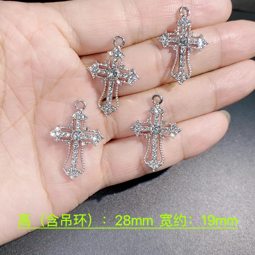 Fashionable and trendy jewelry accessories with unique designs and other jewelry accessories beautifully embellish your life detail image 1
