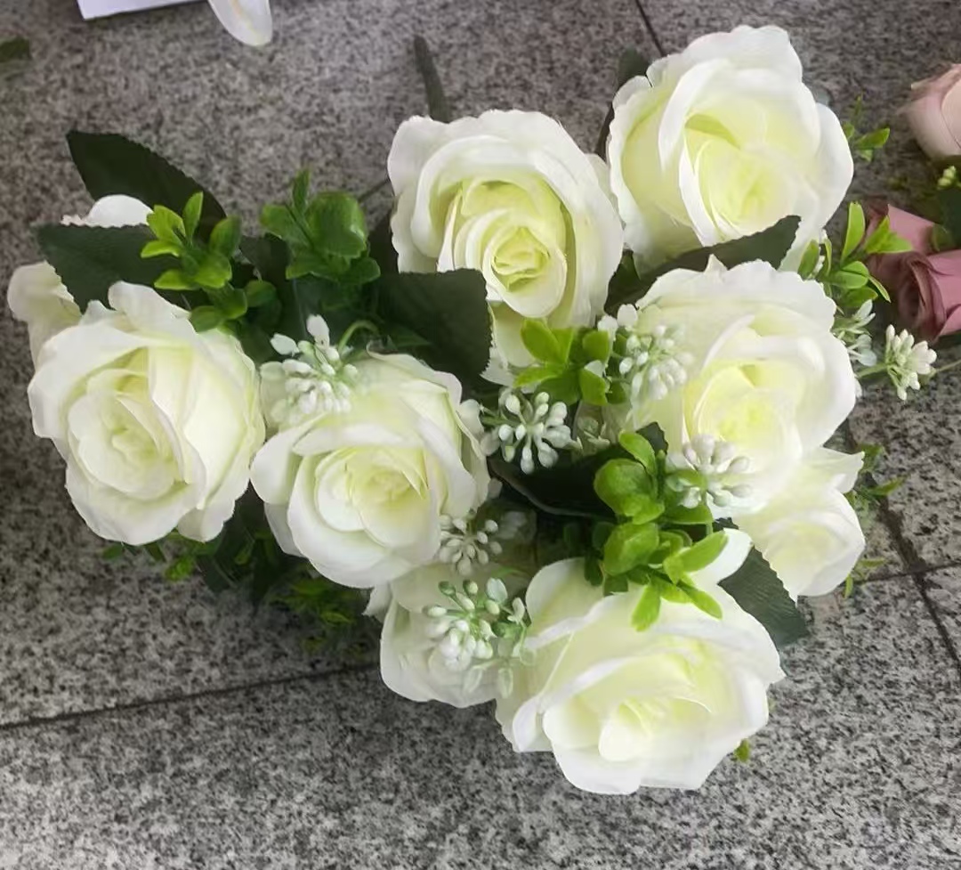 婚庆 家饰 假花塑料花 绿色植物装饰 室内外装饰品 厂家直销 12头情人玫YL2025-45