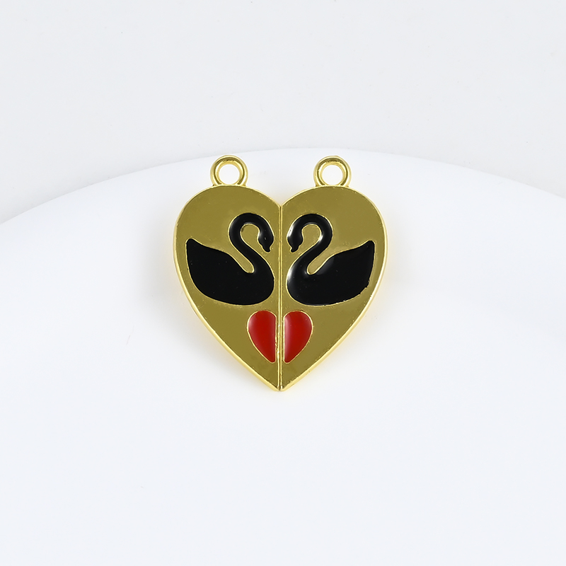 diy jewelry accessories, bracelets, necklaces, connecting clasps, keychains, magnetic clasps, swan couple love magnetic clasps Application Scenario