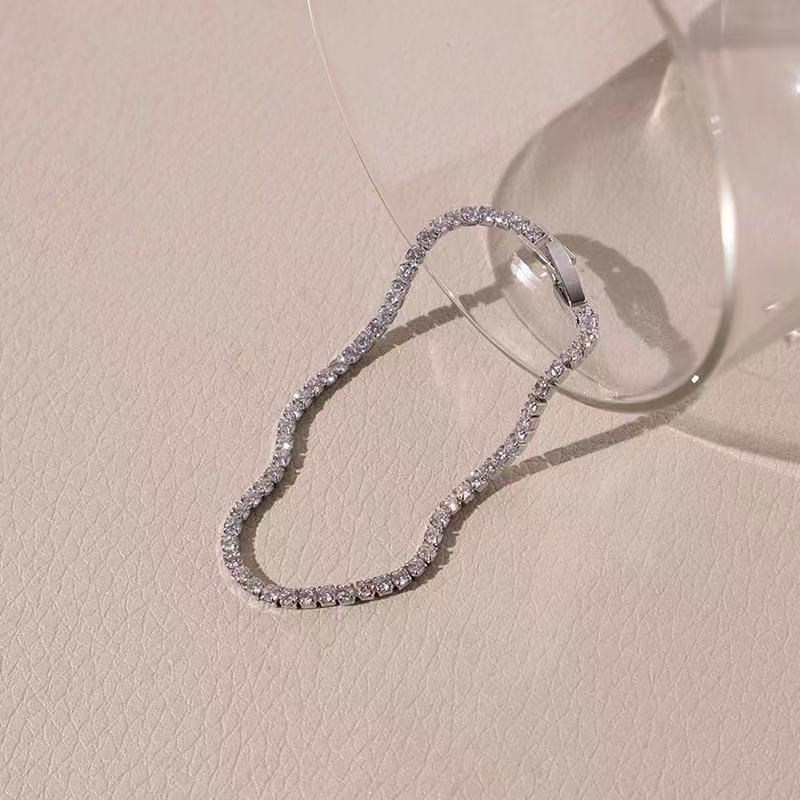A popular European and American round 3mm5A zircon bracelet accessory Application Scenario