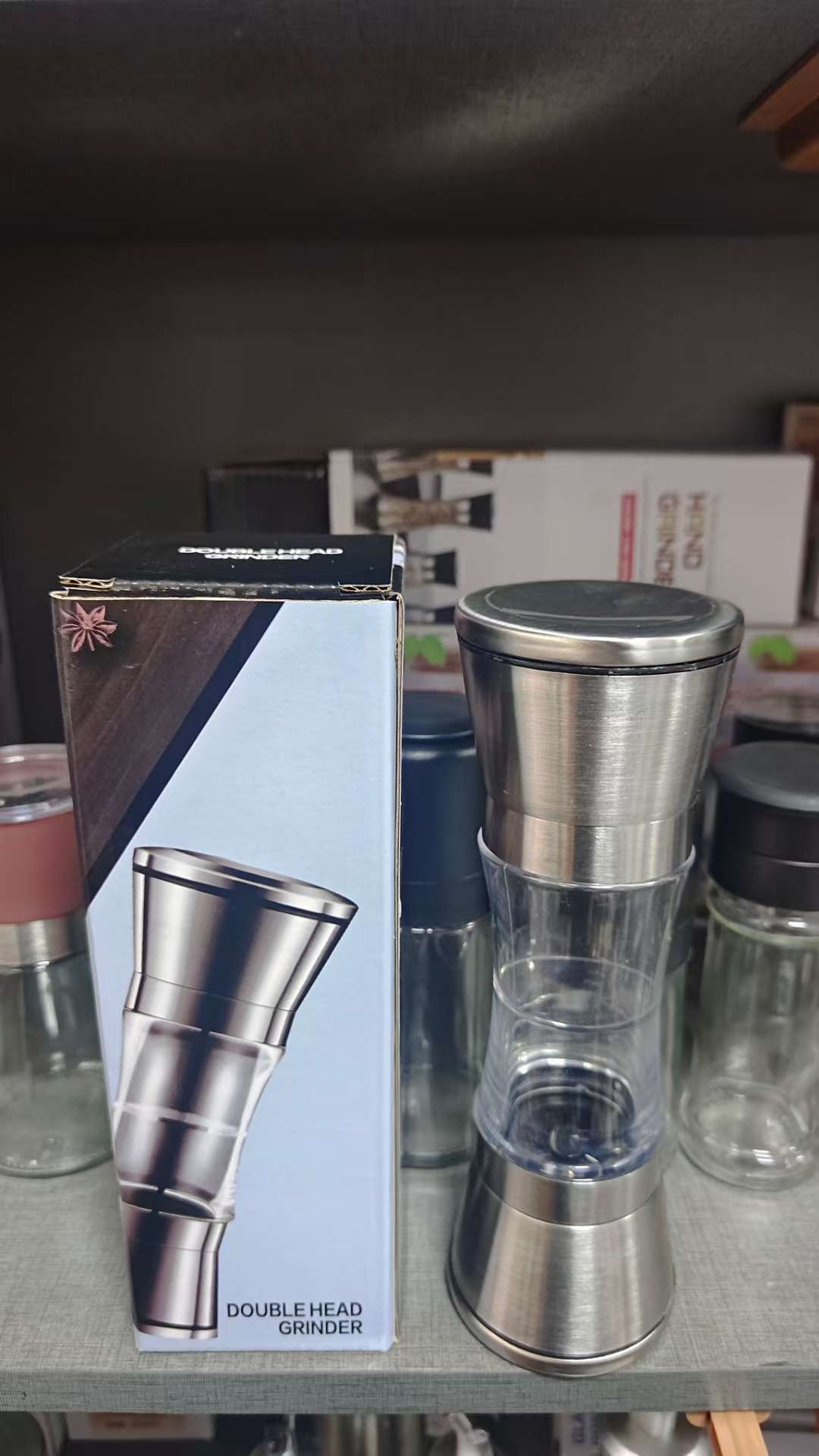Pepper grinder, double-head manual sea salt and Sichuan pepper grain grinding bottle, black and white pepper powder magic tool, seasoning bottle and jar, freshly ground oil can, spray and pour integrated oil can, oil sprayer, massage, one-time quantitative oil suction bottle undefined