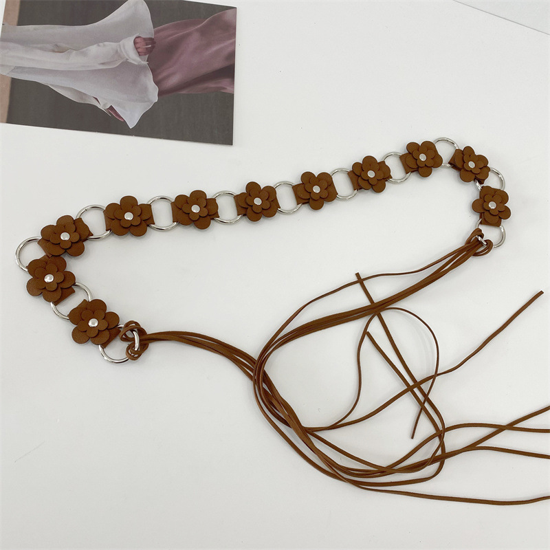 Bohemian retro flower-patterned waist chain for women, a niche design with ethnic style woven belt and skirt decoration accessories details Picture