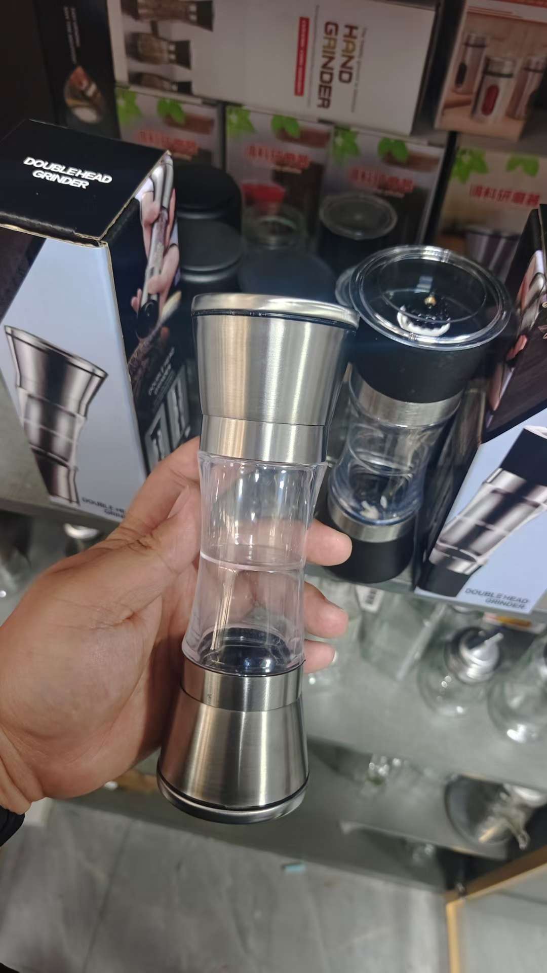 Pepper grinder, double-head manual sea salt and Sichuan pepper grain grinding bottle, black and white pepper powder magic tool, seasoning bottle and jar, freshly ground oil can, spray and pour integrated oil can, oil sprayer, massage, one-time quantitative oil suction bottle undefined