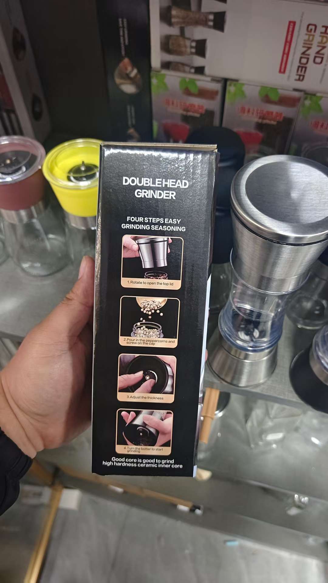 Pepper grinder, double-head manual sea salt and Sichuan pepper grain grinding bottle, black and white pepper powder magic tool, seasoning bottle and jar, freshly ground oil can, spray and pour integrated oil can, oil sprayer, massage, one-time quantitative oil suction bottle undefined