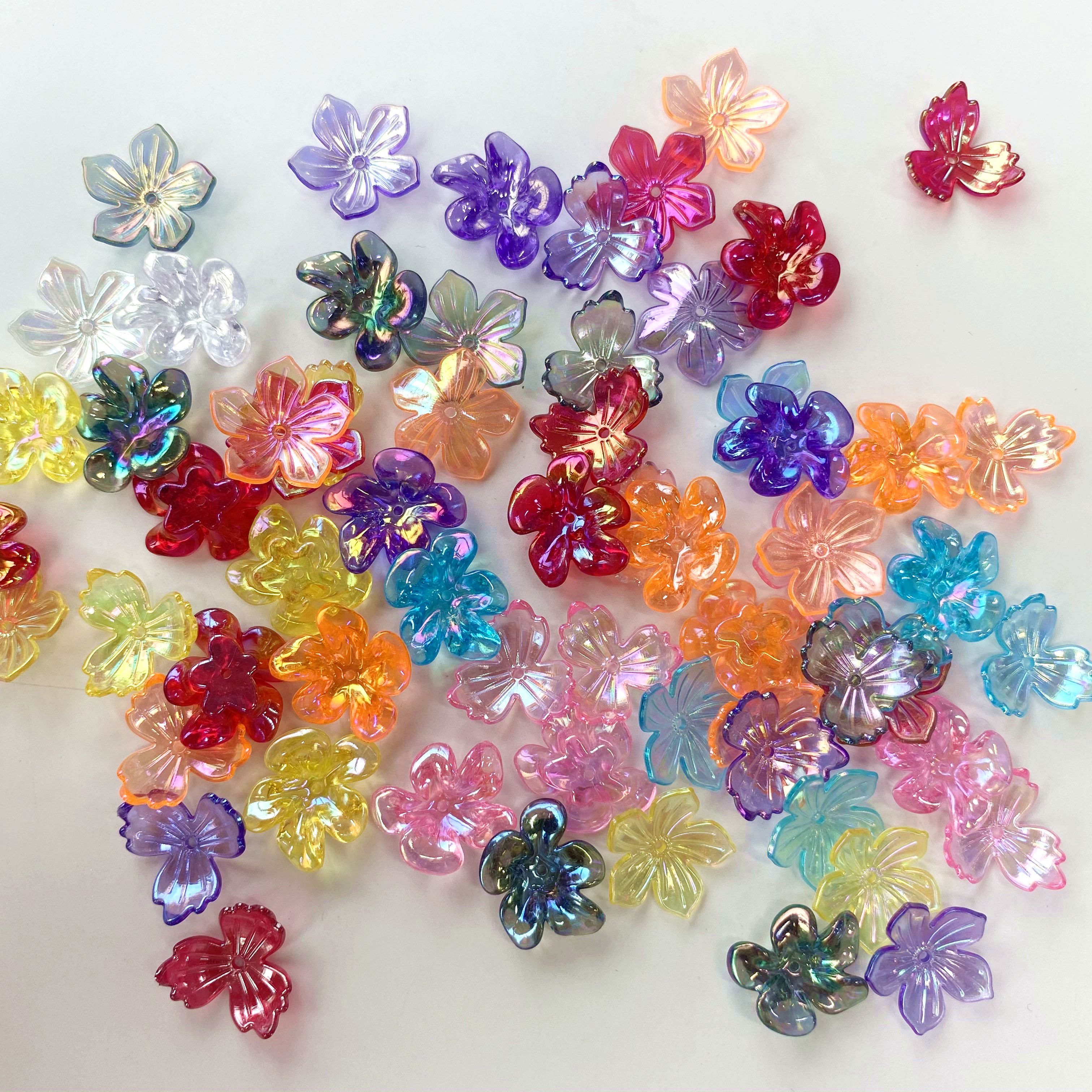 Acrylic transparent ab dark flower three diy bracelet pendants, keychains, mobile phone pendants and accessory materials Application Scenario