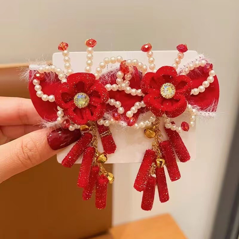 Cute girls' New Year red hair accessories with Chinese style headwear, bow tassel hair clips, hairpin clips, Spring Festival headwear