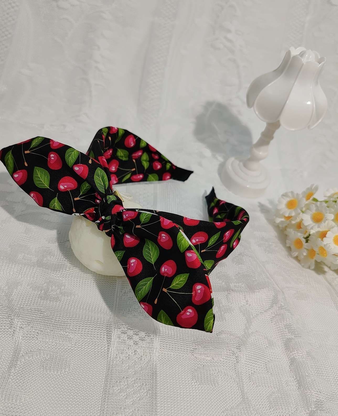 Cherry Princess headband, children's hair band, Korean cute anti-slip wide edge hairpin, baby girl headwear, simple parent-child style Specification image