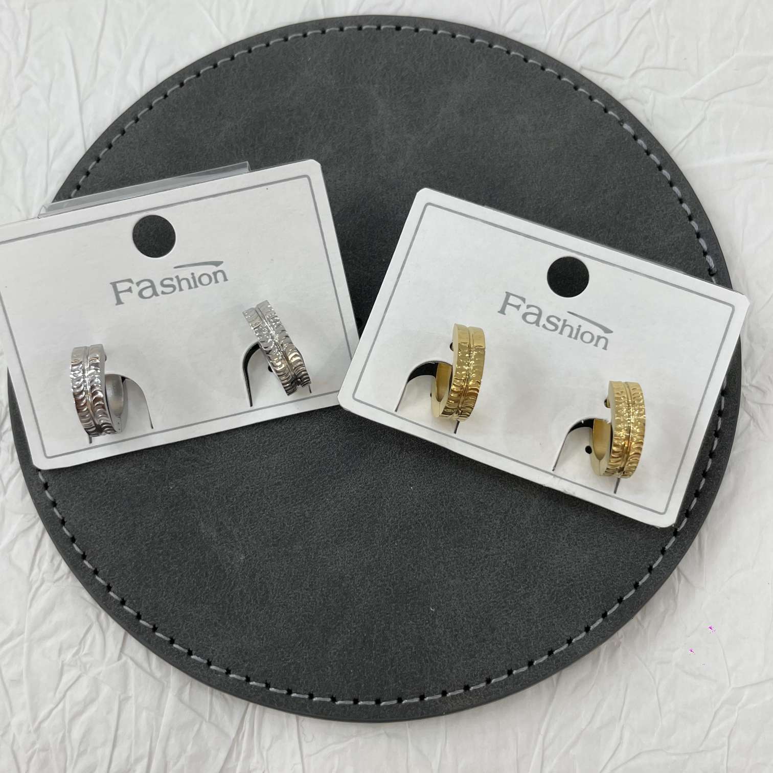 钛钢耳扣 保色耳环 雕刻工艺 不易掉色 可碰水耳扣