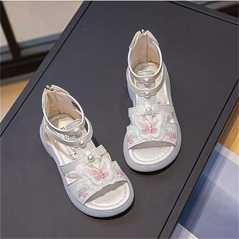 女童凉鞋夏季新款刺绣蝴蝶新中式公主风时尚防滑软底女孩罗马凉鞋国潮女童